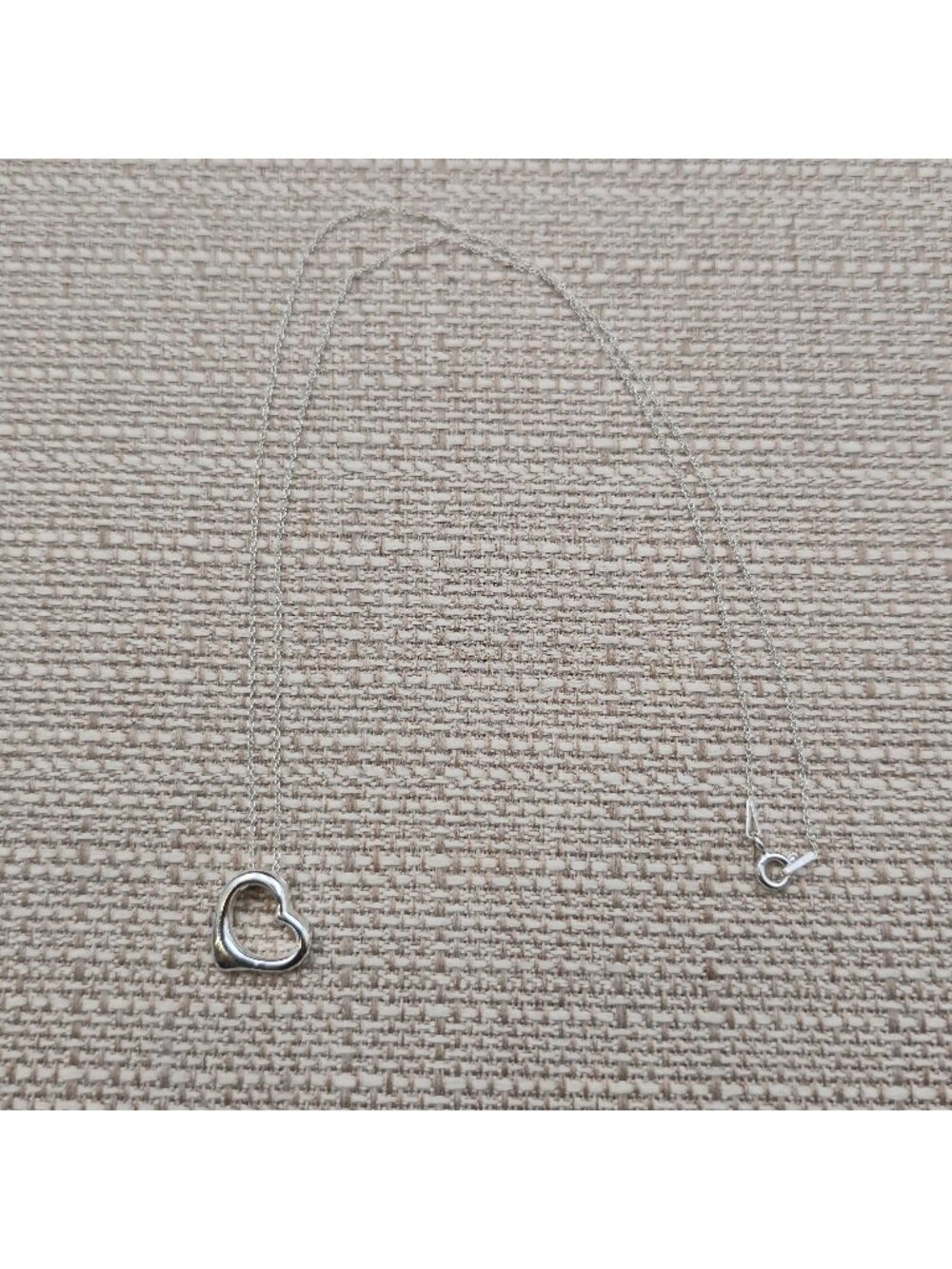 18 Inch Sterling Silver Dainty Classic Open Heart Pendant Necklace A7836